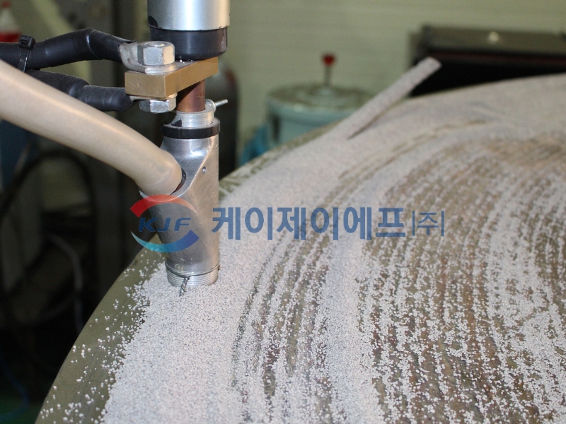 SAW (Submerged Arc Overlay Welding)
